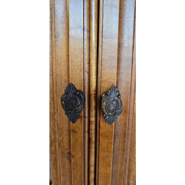Vintage Burl Wood, French Provincial Display Cabinet, Louis XV Style ,1930s For Sale - Image 10 of 18
