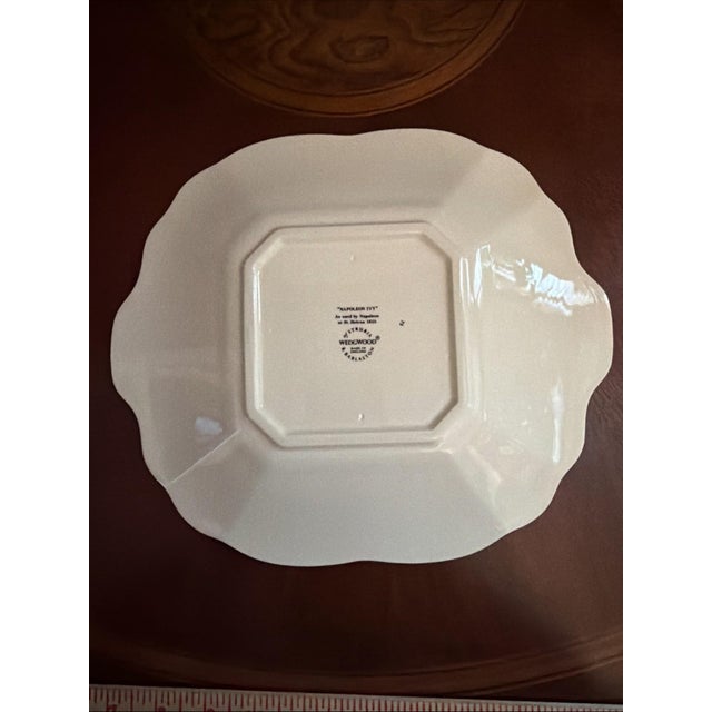 1950s Wedgwood Napoleon Ivy Queen's Ware Square Handled Cake Plate 10.5" For Sale - Image 6 of 7