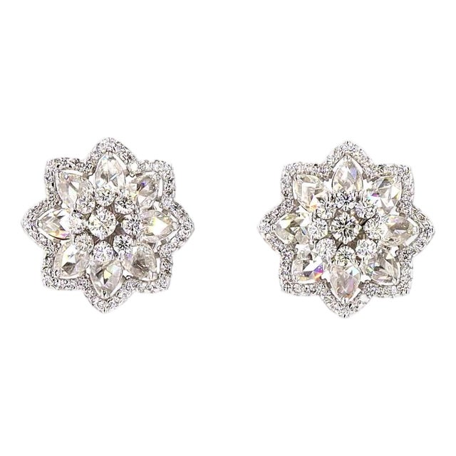 1.33 Carat Round Brilliant Cut Diamond Gold Earrings, Pair For Sale