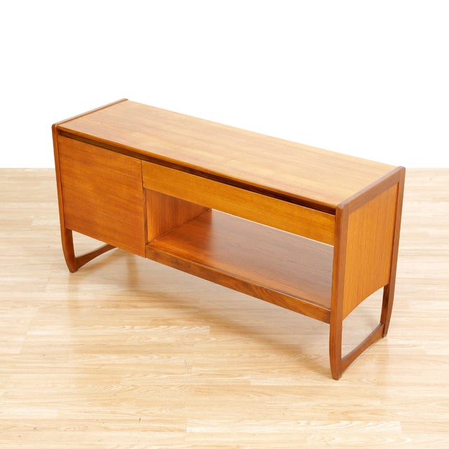 1960s 1960s Mid Century Teak Vinyl Record Media Unit Credenza For Sale - Image 5 of 9