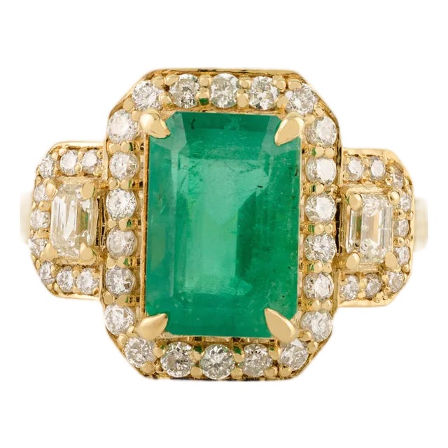 Vintage Inspired 14k Gold 2.78Ct Emerald and Diamond Halo Cocktail Ring Size 6 For Sale