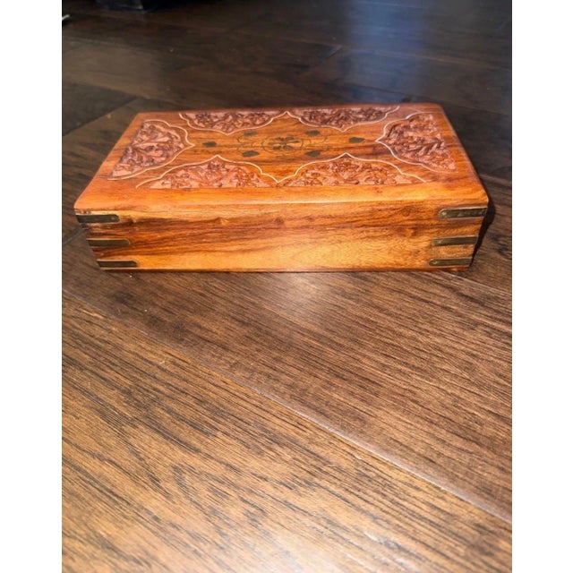 Vintage Hand-Carved Sheesham Wood & Brass Inlay Decorative Keepsake Box For Sale In Jacksonville, FL - Image 6 of 9