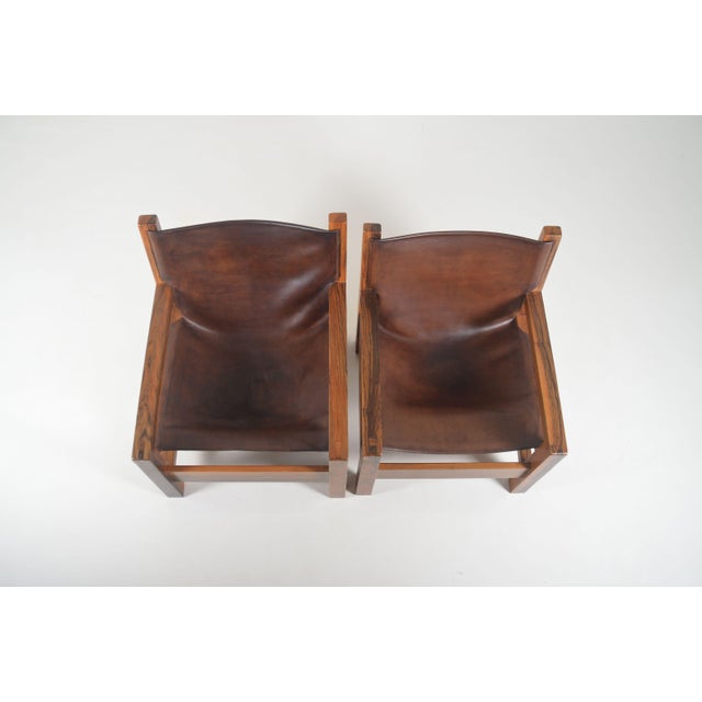 French Armchairs in Olive Wood and Saddle Leather, 1970s, Set of 2 For Sale - Image 12 of 16