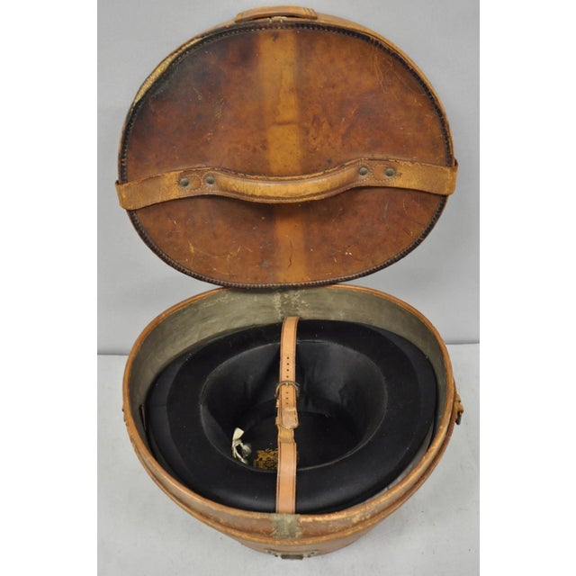 Victorian Antique Victorian Brown Leather Travel Case Hat Box W/ Miller of Ny Silk Top Hat For Sale - Image 3 of 18