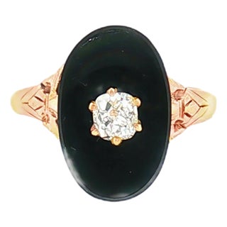 19th Century Victorian 10k Yellow Gold Black Onyx and Old Mine Cut Diamond Mourning Ring, Size 6 For Sale
