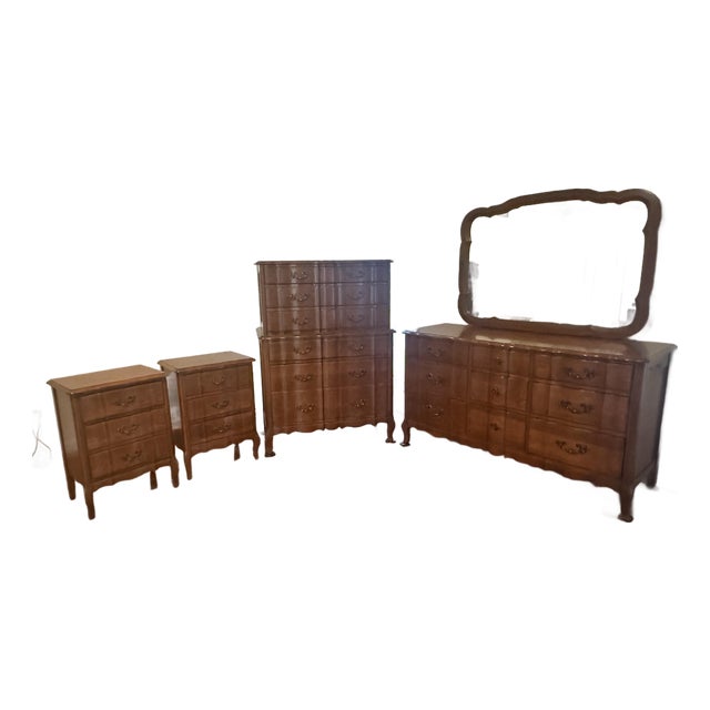 1960s French Provincial Bedroom Suite - 2 Bedside Tables, Chest on Chest and Dresser With Mirror, 4 Pieces For Sale