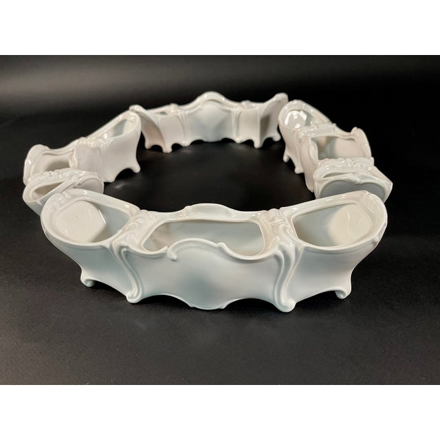 Mid-Century Modern Italian Porcelain Centerpiece from Capodimonte, 1930s, Set of 4 For Sale - Image 3 of 9