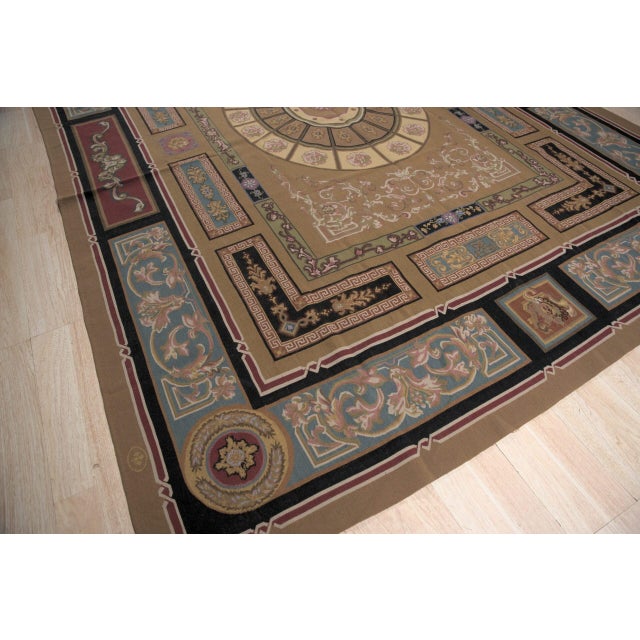 French 9x12 Vintage Aubusson Flat Weave Wool Rug, Neoclassical Compass Medallion For Sale - Image 3 of 12