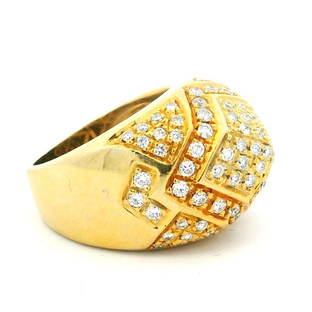 1980s Vintage Italian 18k Gold Pavé Diamond Dome Ring, 1.75 Carats, Size 6 For Sale - Image 5 of 9