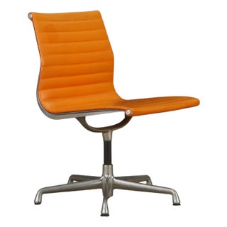 'Aluminum Group' Swivel Chair by Charles Eames for Herman Miller, 1980s, Signed For Sale