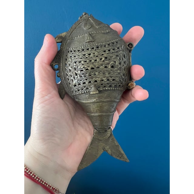 Metal Antique Fish Dhokra Tobacco Box For Sale - Image 7 of 13