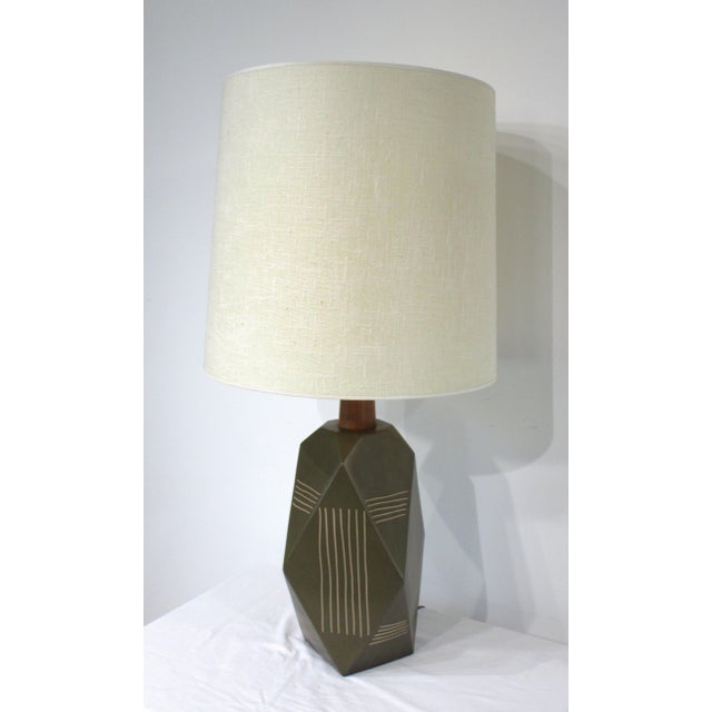 Mid 20th Century Rare Gordon and Jane Martz Geometric Ceramic Table Lamp by Marshall Studios For Sale - Image 10 of 11