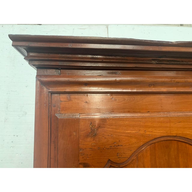 Louis XV Style Bonnetière in Cherrywood, 19th Century For Sale - Image 5 of 11