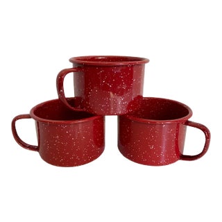 Vintage Red Enamel Splatter Ware Mugs - Set of Three For Sale