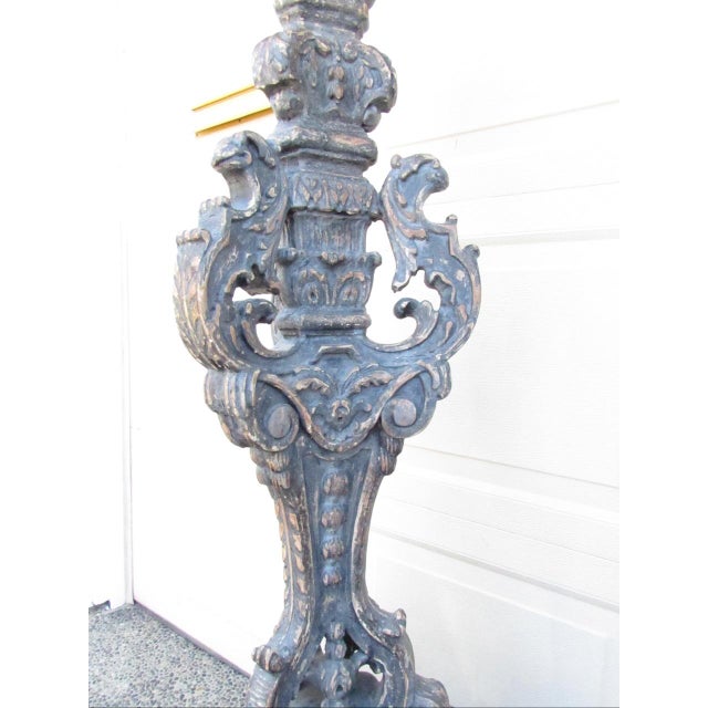 Dove Gray Pair of Antique Italian Baroque Style Torchères For Sale - Image 8 of 18
