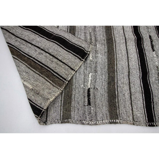 Mid 20th Century 1960s Vintage Striped Gray Kilim Rug- 7′2″ × 9′ For Sale - Image 5 of 7