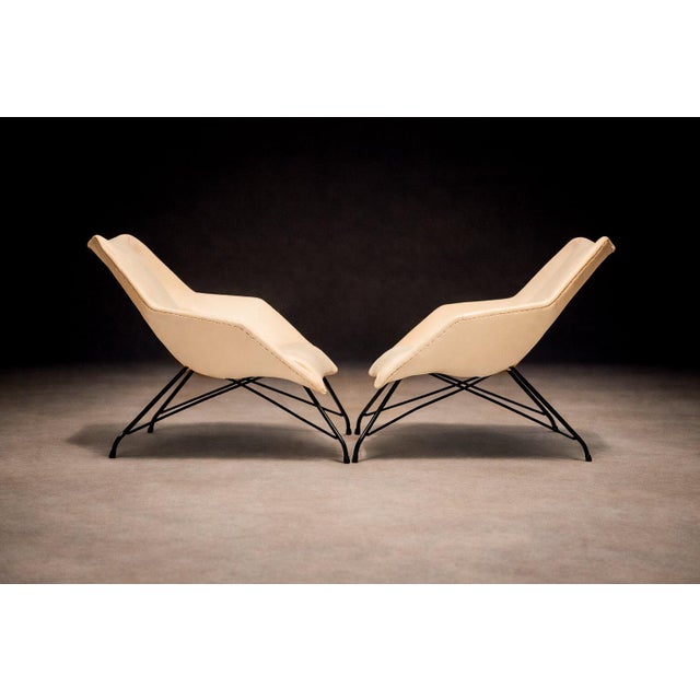 Beige Pair of "Concha" Armchairs in Iron and Leather, Carlo Hauner, 1950s For Sale - Image 8 of 12