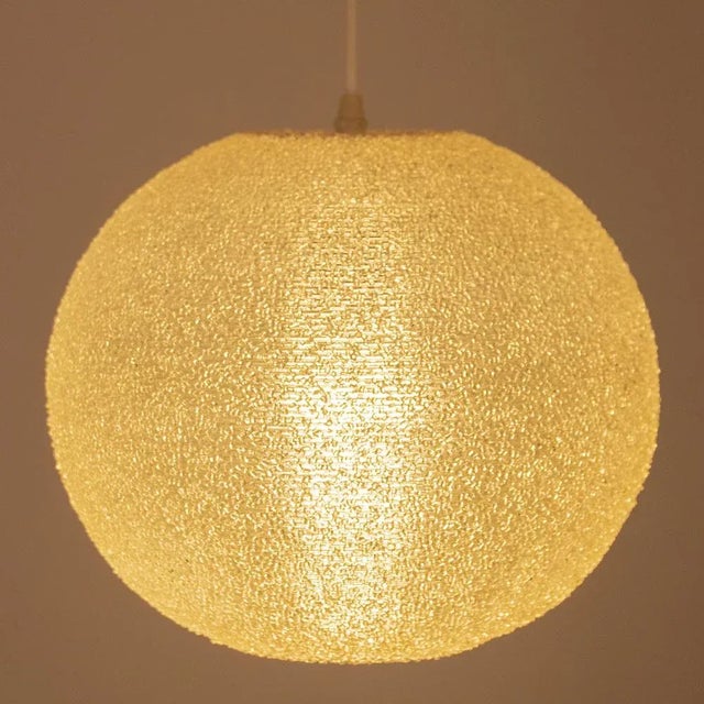 White Sugarball Pendant Lamp by John & Sylvia Reid for Rotaflex For Sale - Image 6 of 7