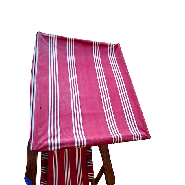 Early 20th Century Vintage Steamer Chair Recalls the Golden Age of Leisure Travel, by Paris Manufacturing For Sale - Image 5 of 16