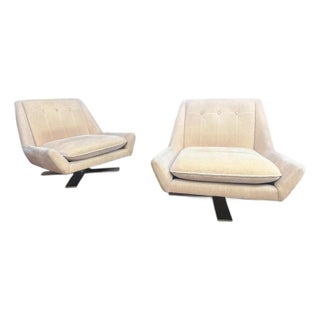 Pair of Vioski Mohair Swivel Lounge Chairs, Good Design Award Winner, 2004 For Sale