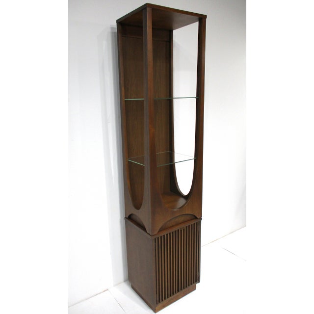 Mid-Century Modern Mid 20th Century Rare Brasilia Styled 2 Piece Display Cabinet by Broyhill For Sale - Image 3 of 13