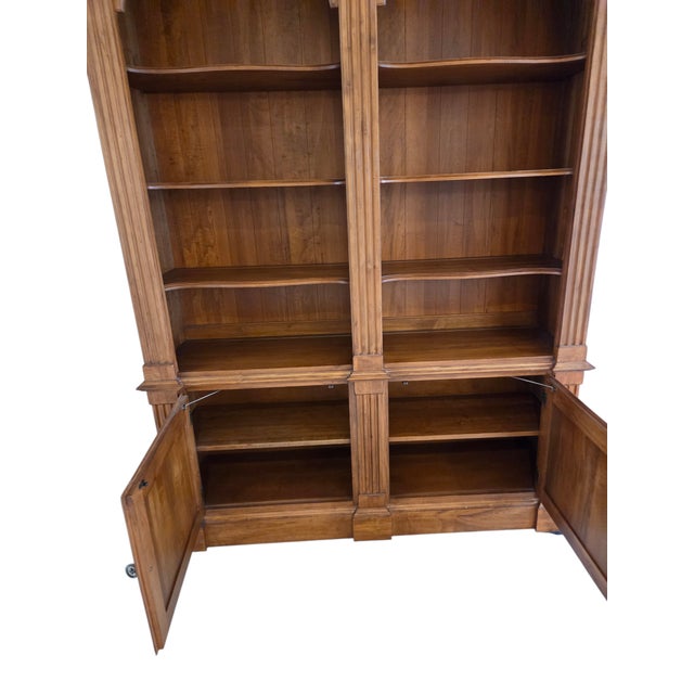 1990s Ethan Allen Legacy Bookcase Cabinet Hutch Display Breakfront Shelf For Sale - Image 12 of 16