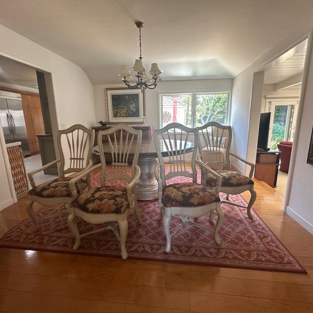 2000 - 2009 Mid-Century Drexel Heritage Pedestal Table - Set of 5 For Sale - Image 5 of 10