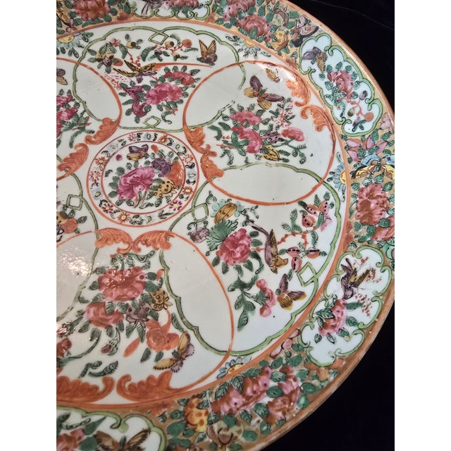 Early 19th Century Antique Chinese Porcelain Charger 18th Century Canton For Sale - Image 5 of 9