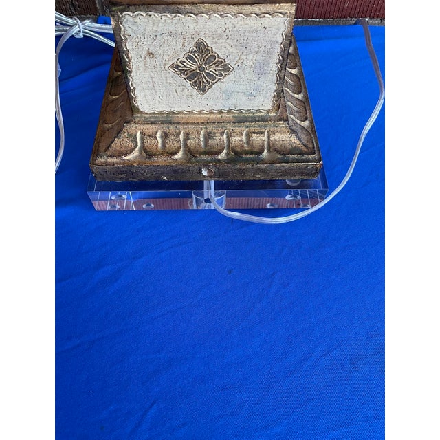 Vintage Italian Florentine Carved Wood Column Lamps W/ Lucite Bases For Sale - Image 11 of 15