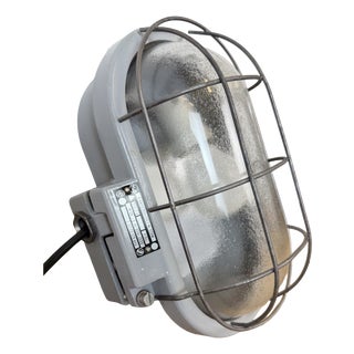Vintage Industrial Cast Aluminium Wall Light from Elektrosvit, 1970s For Sale