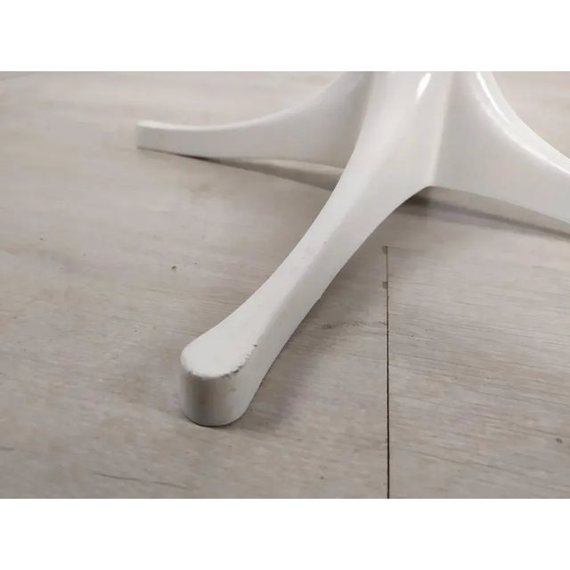 White Pedestal Table from George Nelson For Sale - Image 8 of 13