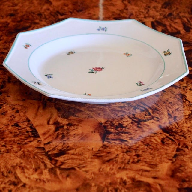 Fabbrica Del Vecchio Italian Creamware Plates, Ca. 1820- A Pair For Sale - Image 9 of 17