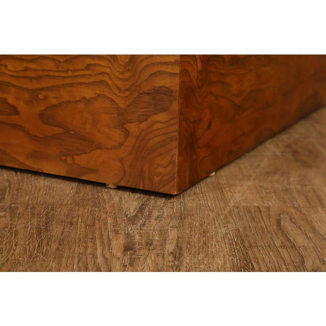 Mid 20th Century Mid 20th Century Thayer Coggin Milo Baughman Mid Century Modern Burl Wood Cube Side Table For Sale - Image 5 of 18