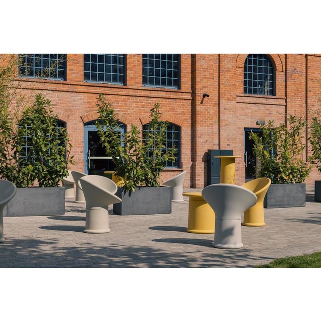 Rounder 1020 Polyethylene Stool by LOOPE Dimensions: Ø 46 x H 44 cm. Materials: Recycled polyethylene