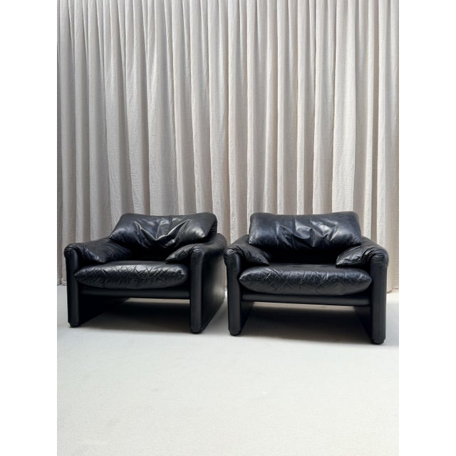 Early Edition Maralunga Sofa and Lounge Chairs by Vico Magistretti for Cassina, Italy, 1970s, Set of 3 For Sale - Image 10 of 13