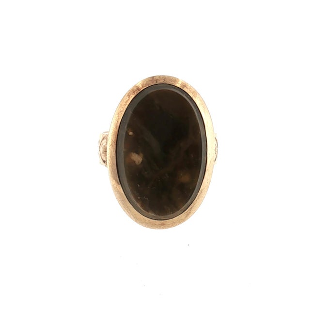 Victorian Late 19th Century Victorian 14k Yellow Gold Variegated Brown Agate Ring, Size 9 For Sale - Image 3 of 5