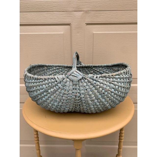 Early 20th Century American Splint Oak Pale Blue Gathering Basket For Sale - Image 9 of 11