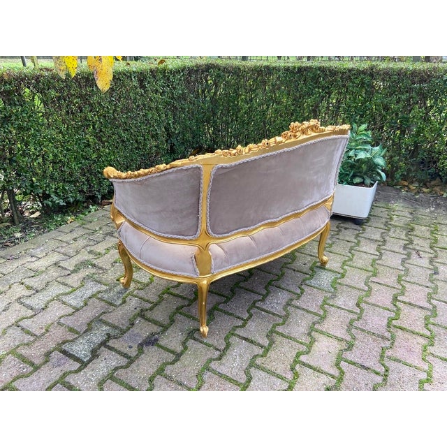 Wood 1975 French Louis XVI Gilded Beech Velvet & Silk Artwork Settee For Sale - Image 7 of 12