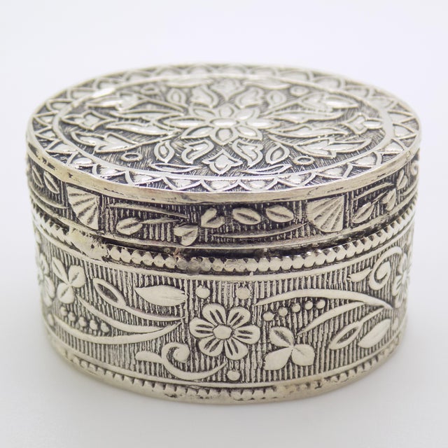 Vintage Italian Oval Tall Silver 800 Pill Trinket Snuff Box, 1980s For Sale - Image 6 of 14
