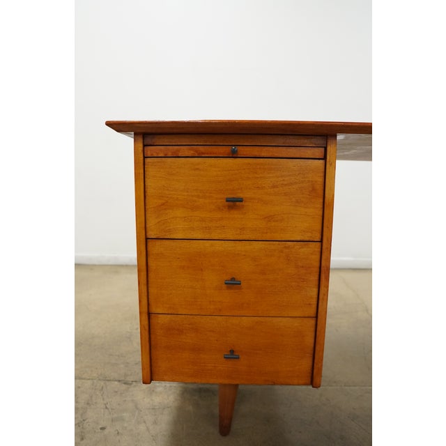 Vintage Attributed Paul McCobb MCM Double Pedestal Desk For Sale - Image 15 of 16
