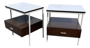 Mid-Century Moderm Vista Furniture California Made Walnut Nightstands, a Pair