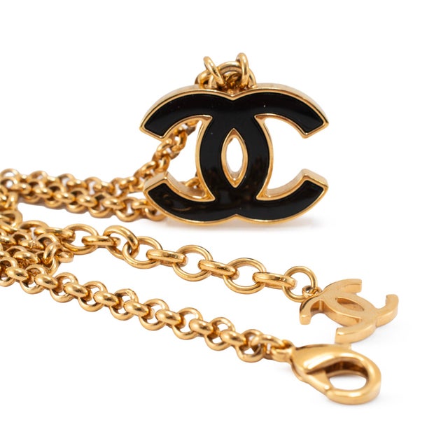 Chanel CC Gold Plated Black Enamel Rolo Chain Pendant Necklace For Sale In Houston - Image 6 of 9