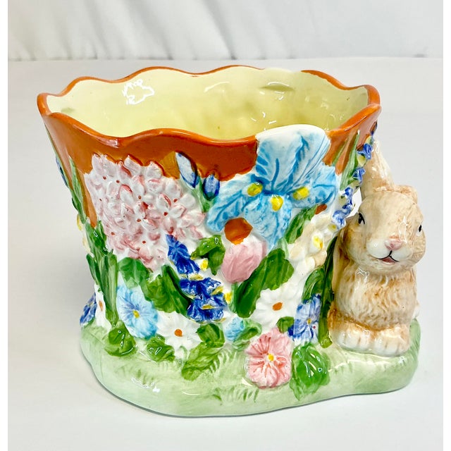 1980s Vintage Boho Chic Hollywood Regency Ceramic Bunny & Flora Planter - Easter For Sale - Image 10 of 11