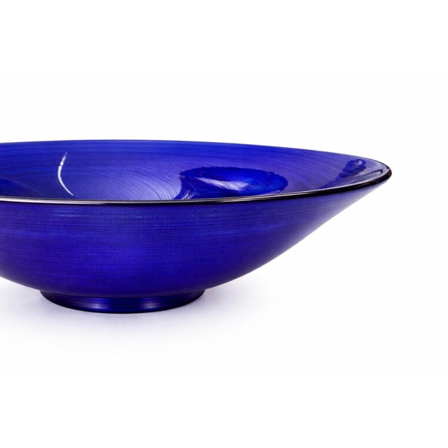 Transitional Arthur Court Designs Cobalt Blue Ribbed Art Glass Bowl – 14.25” For Sale - Image 3 of 7