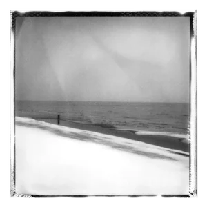 Frozen Beach #6 - Black and White Analogue Landscape Photography 2022