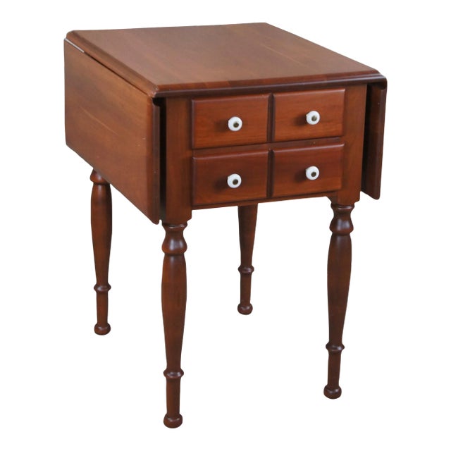 20th Century Early American Style Cherry Drop Leaf Side Accent Table For Sale