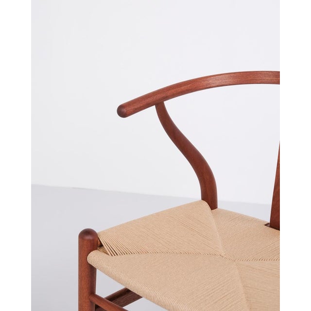 Model CH24 Wishbone Chairs in Mahogany and Wicker by Hans J. Wegner for Carl Hansen & Søn, 1990s, Set of 4 For Sale - Image 6 of 13