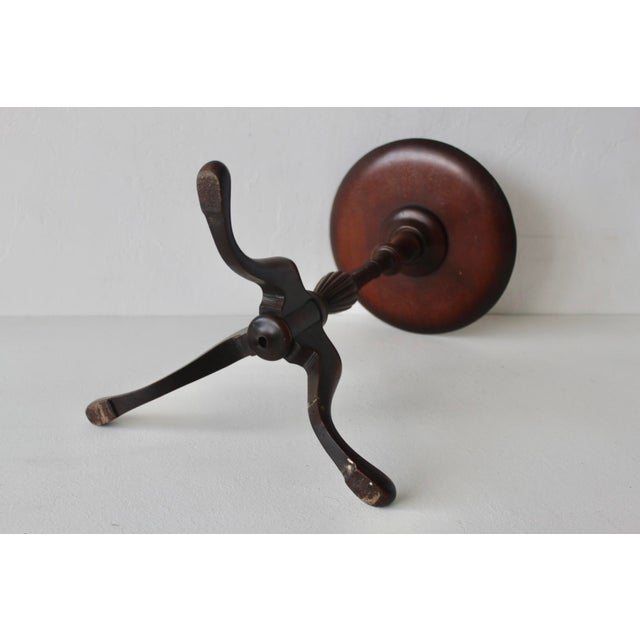 Vintage Georgian Style Mahogany Turned Pedestal Tripod Side Table For Sale - Image 14 of 17