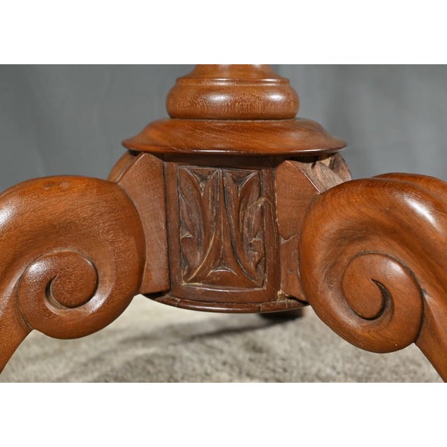 Oval Pedestal Table in Mahogany For Sale - Image 16 of 18