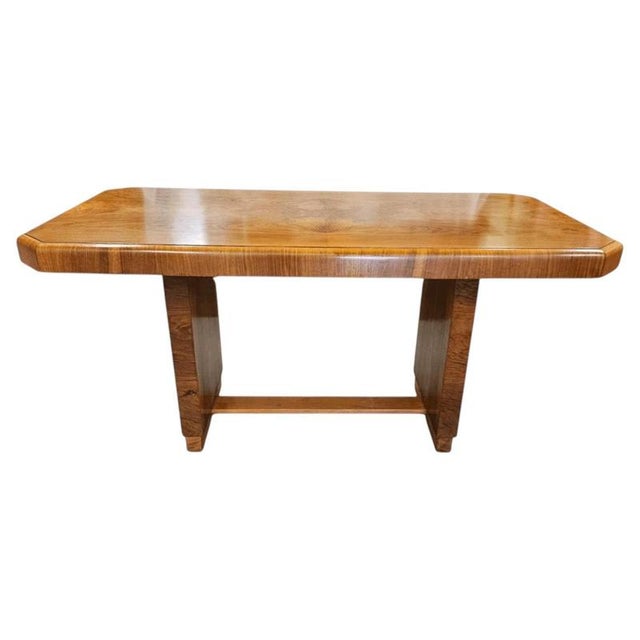 1930s Art Deco British Figured Walnut Pedestal Dining Table, 1930 For Sale - Image 5 of 13